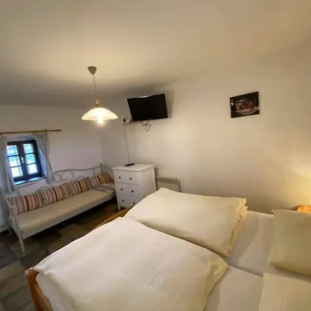 Mali Raj Apartman Dolány